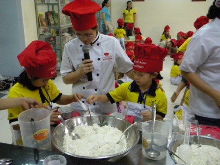 baking for kid he 07