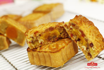 Học làm bánh Trung thu, bánh Pía, bánh Dẻo