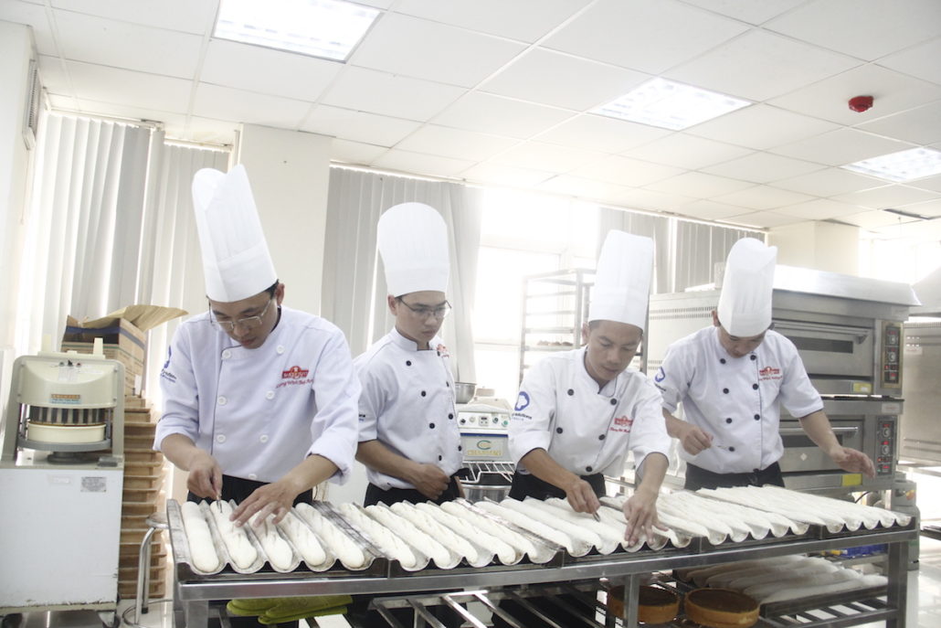 học làm bánh chuyên nghiệp chứng chỉ quốc tế của úc